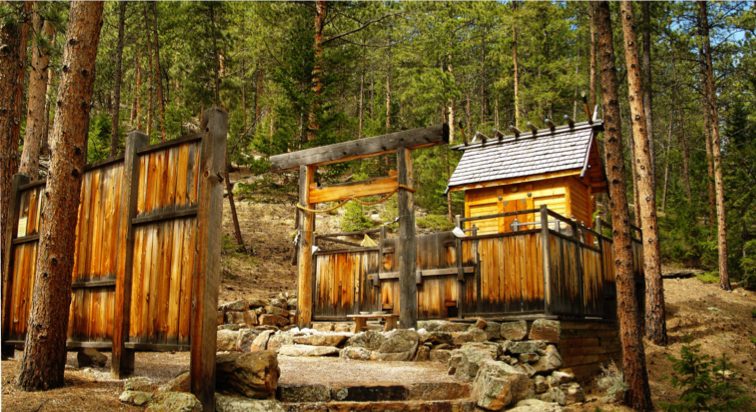 home-on-land-retreats