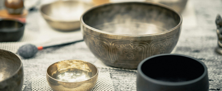 drala-mountain-tibetan-singing-bowls