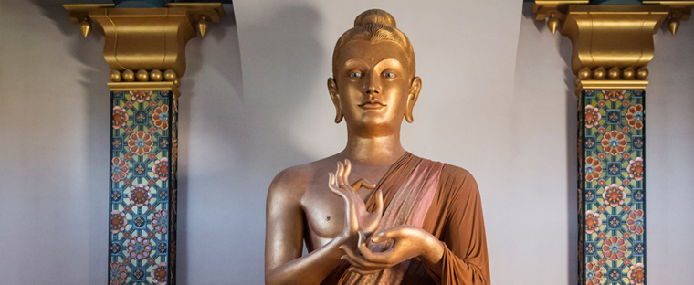 drala-mountain-stupa-buddha